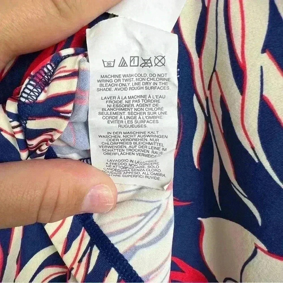 J. Crew | Long Sleeve Rash Guard Tropical Floral - Picture 6 of 6